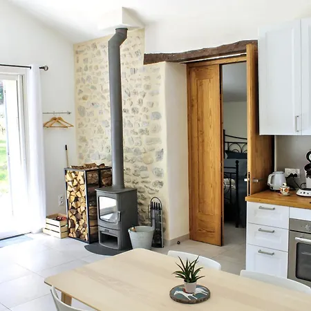 Casa de Férias Maison De Charme A Au Milieu Des Vignes